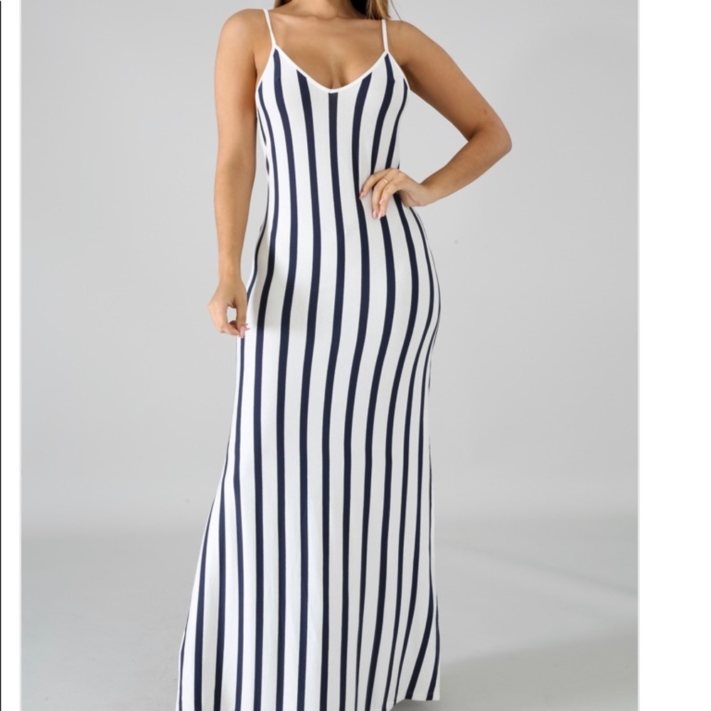 🎉SALE🎉 maxi dress